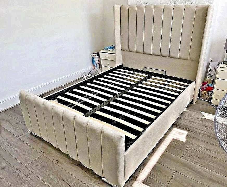 Arizona Panel Bed