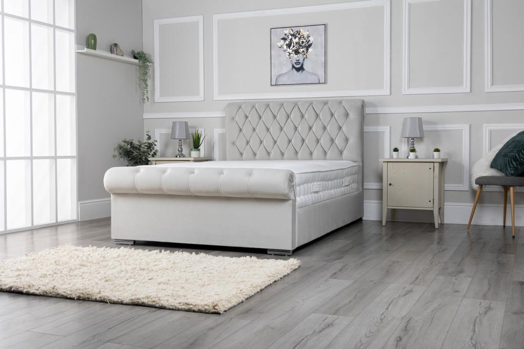 Royal Heritage Sleigh Bed